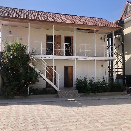 Гостевой Дом Айша Guest House Aisha Cholpon-Ata Exterior photo