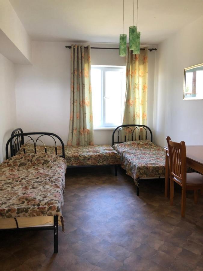 Гостевой Дом Айша Guest House Aisha Cholpon-Ata Exterior photo