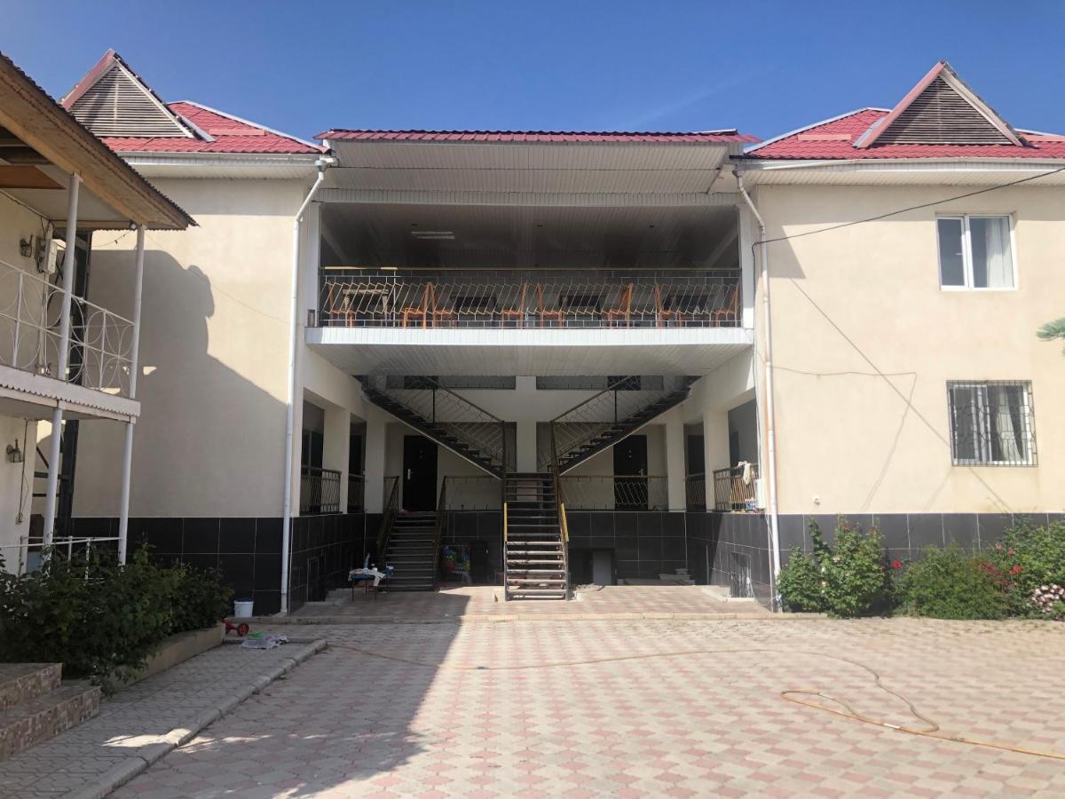 Гостевой Дом Айша Guest House Aisha Cholpon-Ata Exterior photo